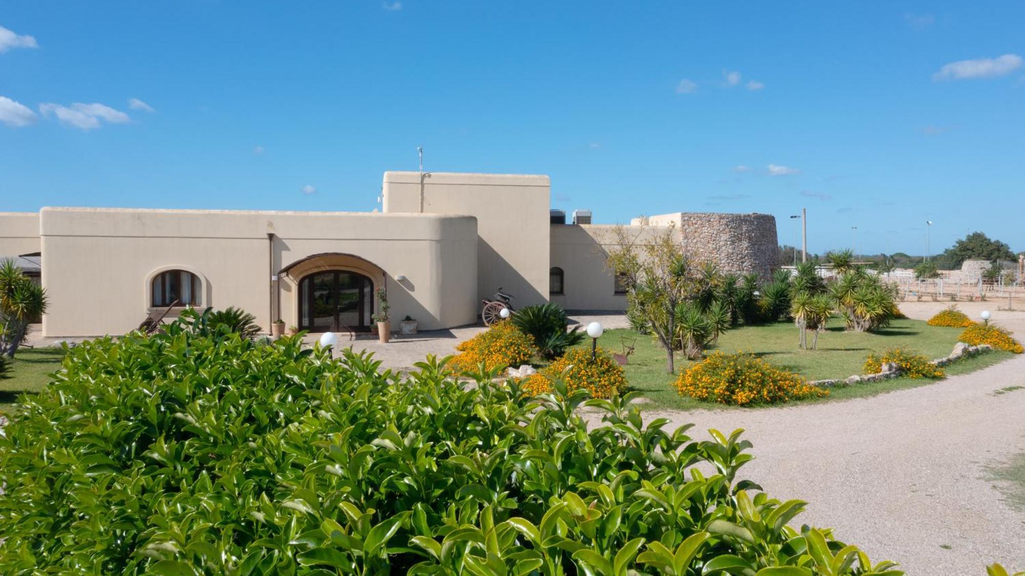 Delle Rose, Hotel & Horse Riding Torre Vado Ngoại thất bức ảnh